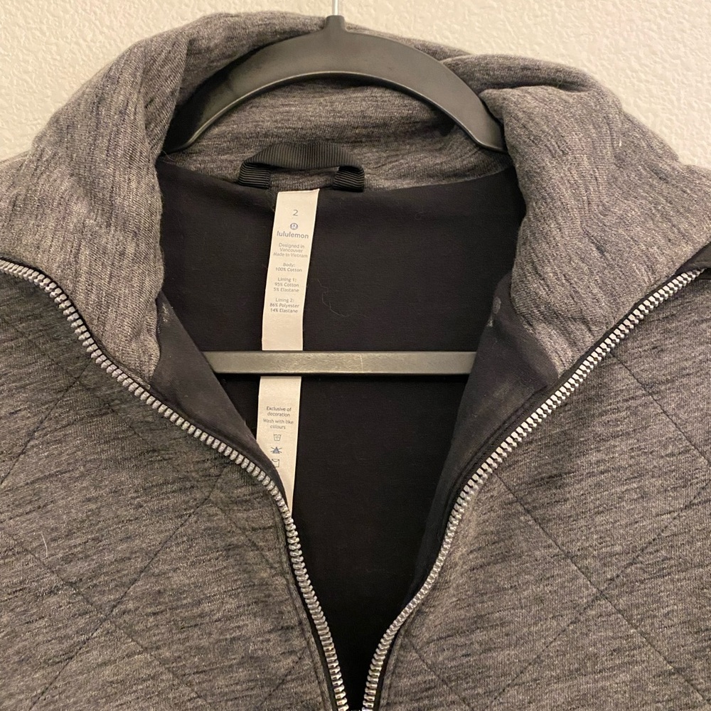 Lululemon pullover sweater size 2
